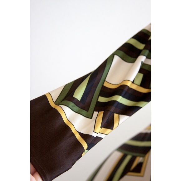 Loft 70s Pattern Dress - Picture 4 of 6